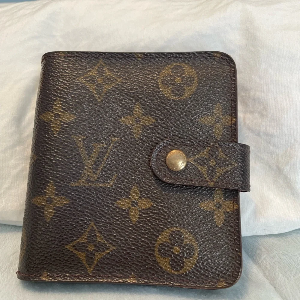 CA0968 Louis Vuitton Compact Zip Monogram Canvas Bifold Wallet Brown - Picture 1 of 12